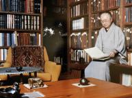 مفردة (صِهر) المعرّبة والدخيلة في القرآن الكريم دراسة تأصيليّة وسمنطيقيّة (وفق نظرية إيزوتسو)