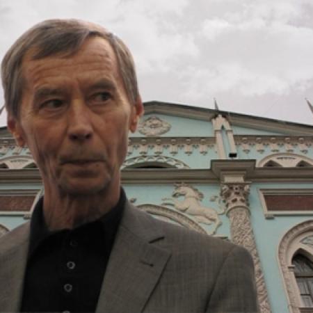 جريجوري كوساتش (( مستعرب ))