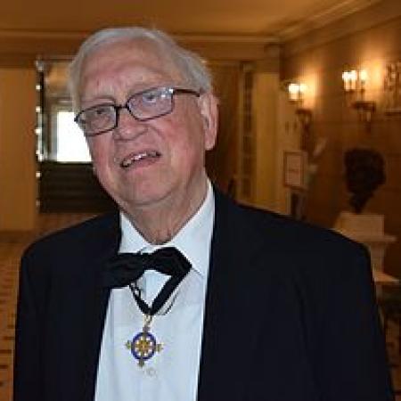 جوزيف فان اس